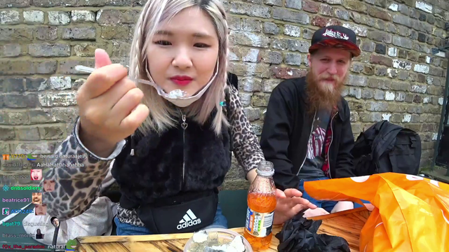 Hachu tries jellied eels