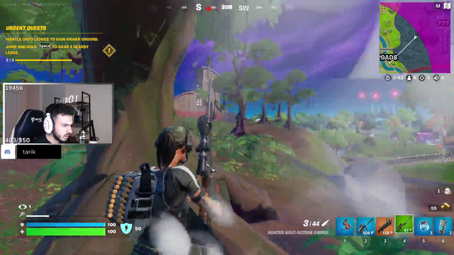 Tarik realizes the lobby is full of bots