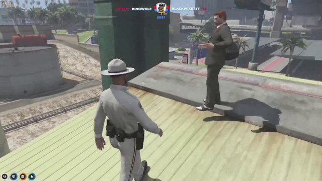 The police uncover the bank robbers' plan