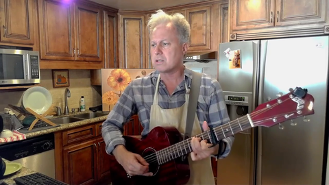 Henry’s Cat Roast Beef Sings Along