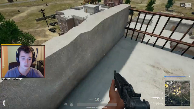 No one can see me here