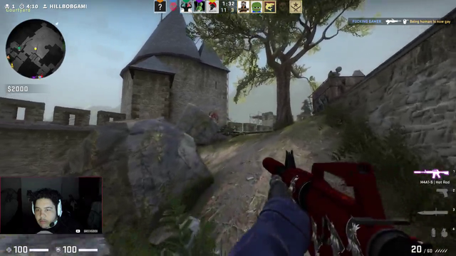 Greek walks past a terrorist as CT without noticing.