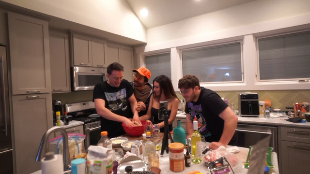 Average pizza friday stream