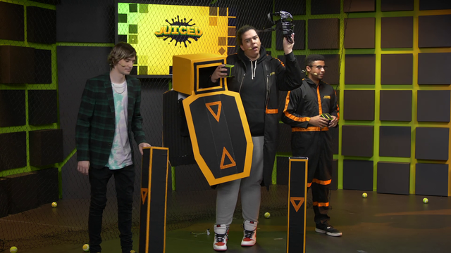 Team... win the first episode of Juiced