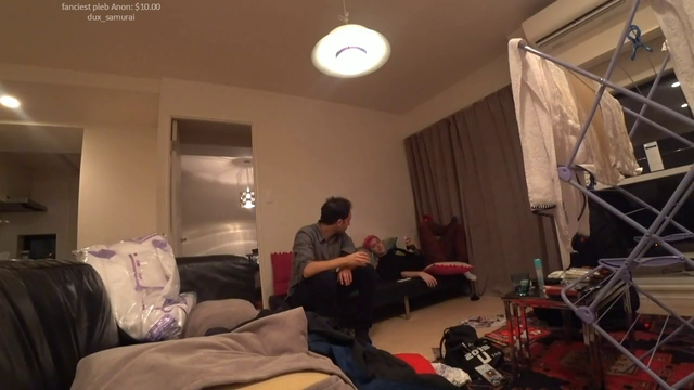 FeelsGoodMan Soda helping out a fan