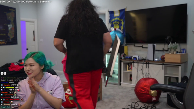 Hachubby has Esfand fashion model her merch