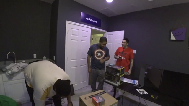 Nick likes Greek's new PC parts