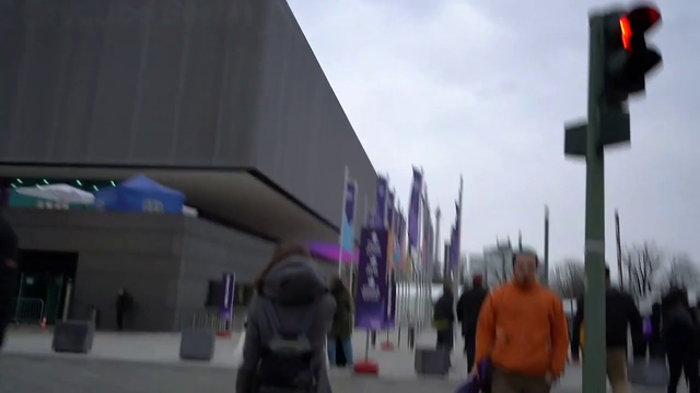 Greek announces he has arrived to TwitchCon