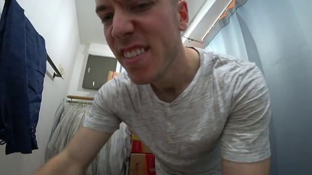 JakenbakeLIVE adjusting himself
