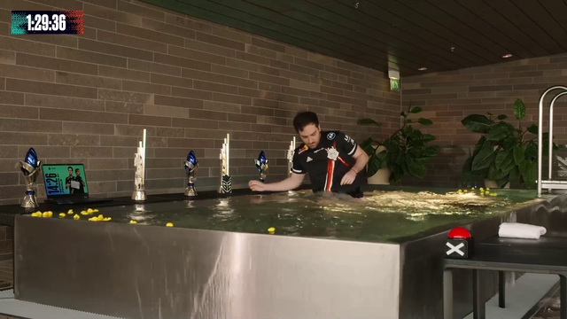 LEC embracing Just chatting hot tub meta.