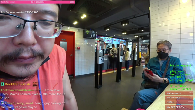 IRL streamer catches public freakout at fast food restaurant
