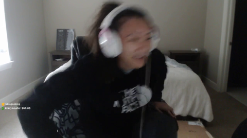 streamer trips on her own feet