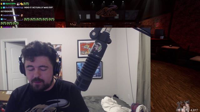 Sodapoppin's bestfriend has a very clean keyboard