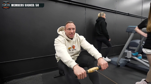 Knut injures himself during the gym grand opening