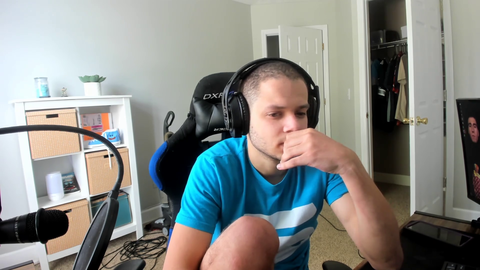 Lamont finds out about Chess's new emote