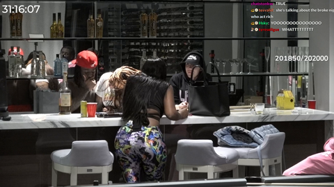 Popular Streamer Kai Cenat gets what possibly looks like a handjob live on stream infront of 100k people