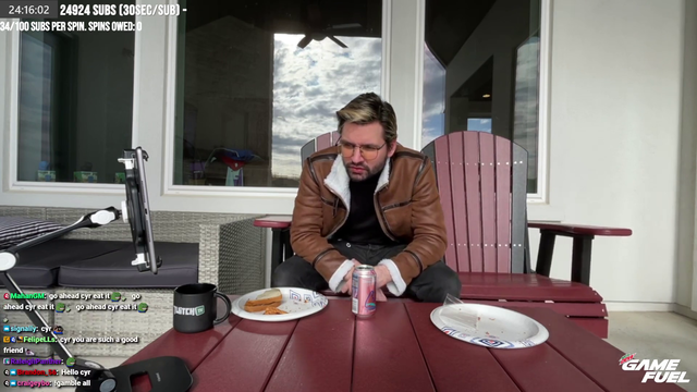 cyr finishes esfand's hamburger