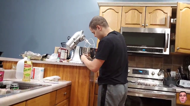 Lamont tries to make cookies