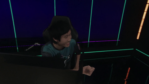 Geoguessr pros awkward handshake lmfao