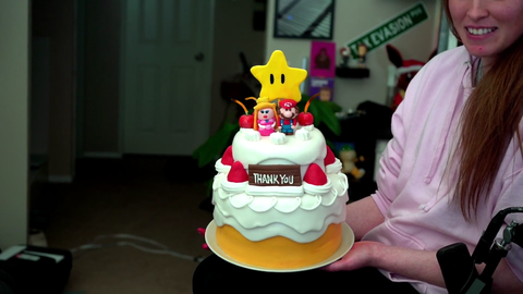 QT makes the cake from Mario 64