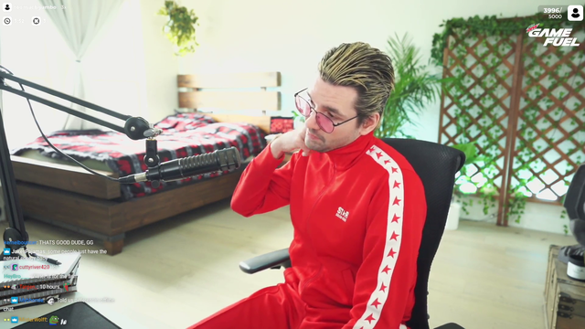 Completely normal Cyr stream