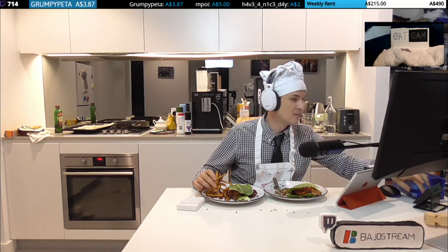 Bajo Eats Some Lentil Burgers