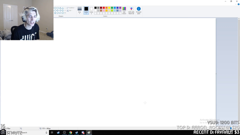 xQc defends himself.