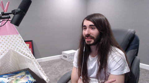 Charlie Appears on the Streamer Awards