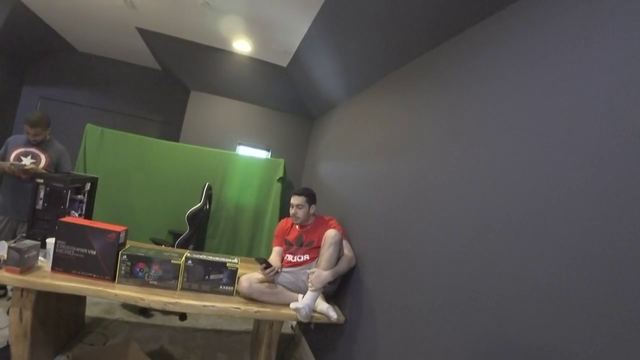 Another ungrateful streamer exposed after forgetting to turn of stream
