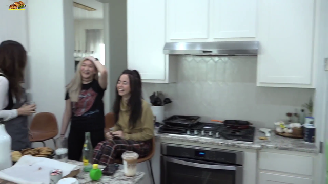 Mizkif sharts on stream