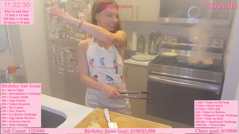 kjanecaron cooks up a small fire