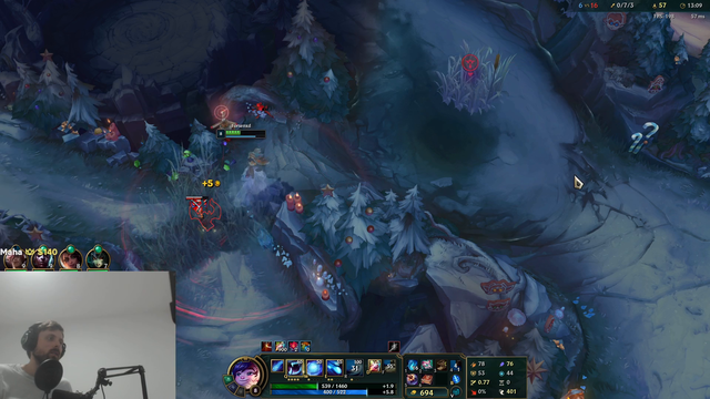 The god gamer himself skilfully chases two low-health enemies to make a game-changing move