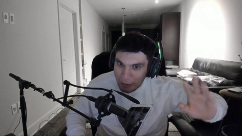 Greek tells Train to stop inviting Destiny on his podcasts.