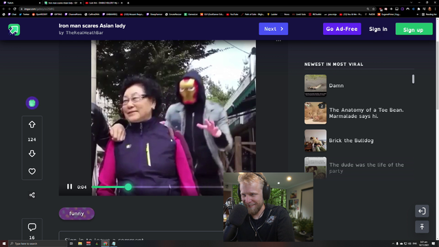 Quin translates random korean chatter's message