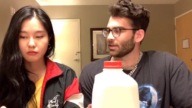 Hentai Artist Loses to hot chip. Also Hasan's there :-)