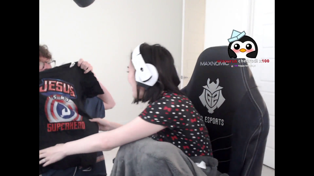Steve gives birthday presents to Hafu