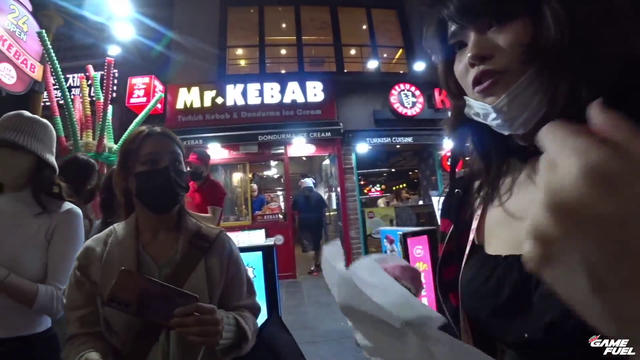 Drunk Woman Falls IRL on Emirus Stream!