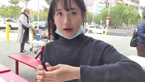Jinnytty once again shows off her 5head life-hacks