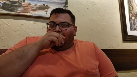 Markynextdoor paid the bill for a older couple at a diner who Husband is going in for Surgery, then he drops a bombshell 