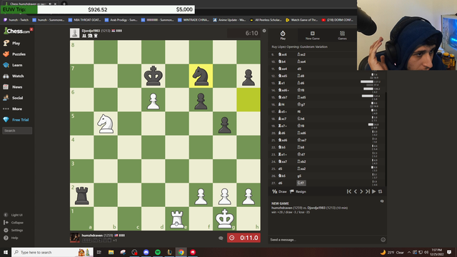 Humzh skillfully checkmates his opponent
