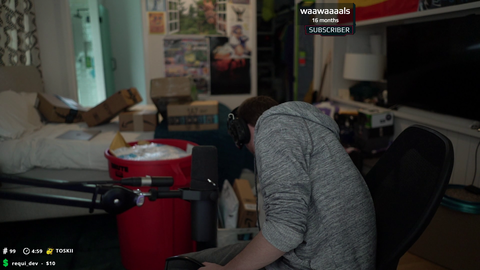 Sodapoppin commits a felony live on stream
