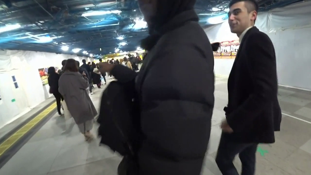 Yikes, she doesn't know. Jake catches a cheater on stream.