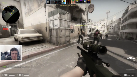Destiny betting MrMouton 50$ do get a kill in CS:GO