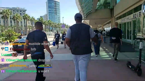 "Comedy" streamer blatantly littering at Twitch Con
