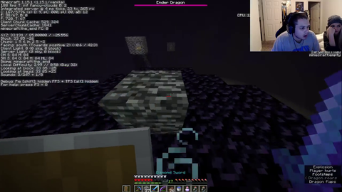 Erobb kills the enderdragon