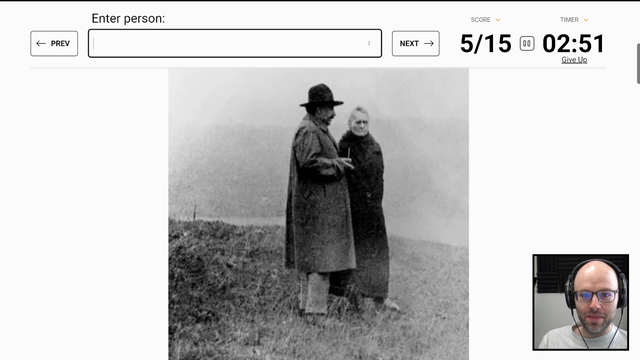 NL guesses who is with Einstein