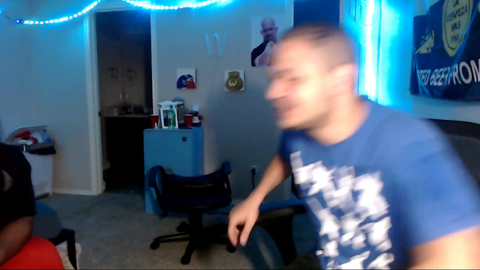 erobb licks mizkif's cum WeirdChamp
