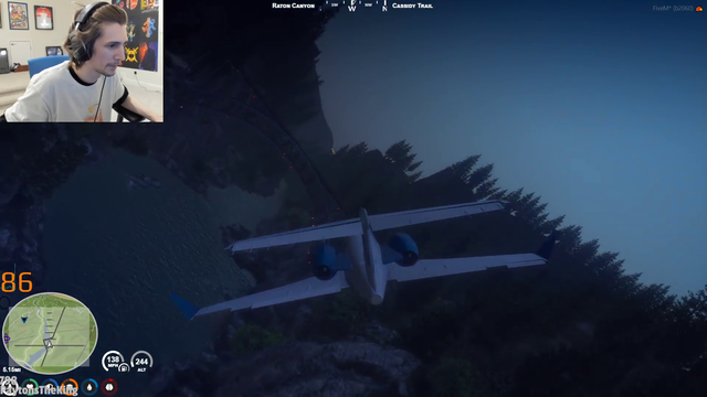 xQcOW - X Threads the needle under the bridge in a jet full of passangers