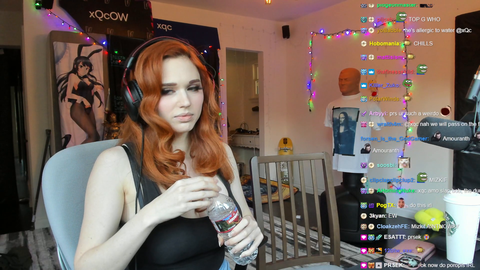 Amouranth finds the shit-stain on xQc's chair
