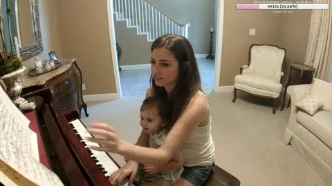 Most versatile mom on Twitch!